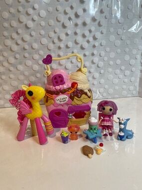 Lalaloopsy Tinies Scoops' 🍦🍨House Ice Cream Shoppe playset